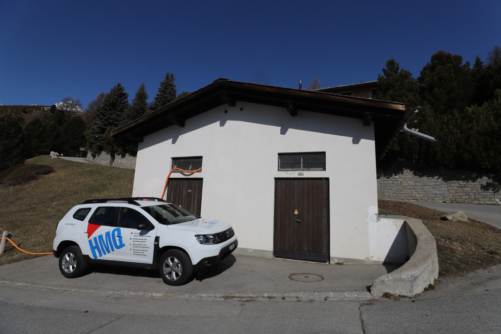St. Moritz, Via Marguns 38, Beweisaufnahmen, HMQ AG